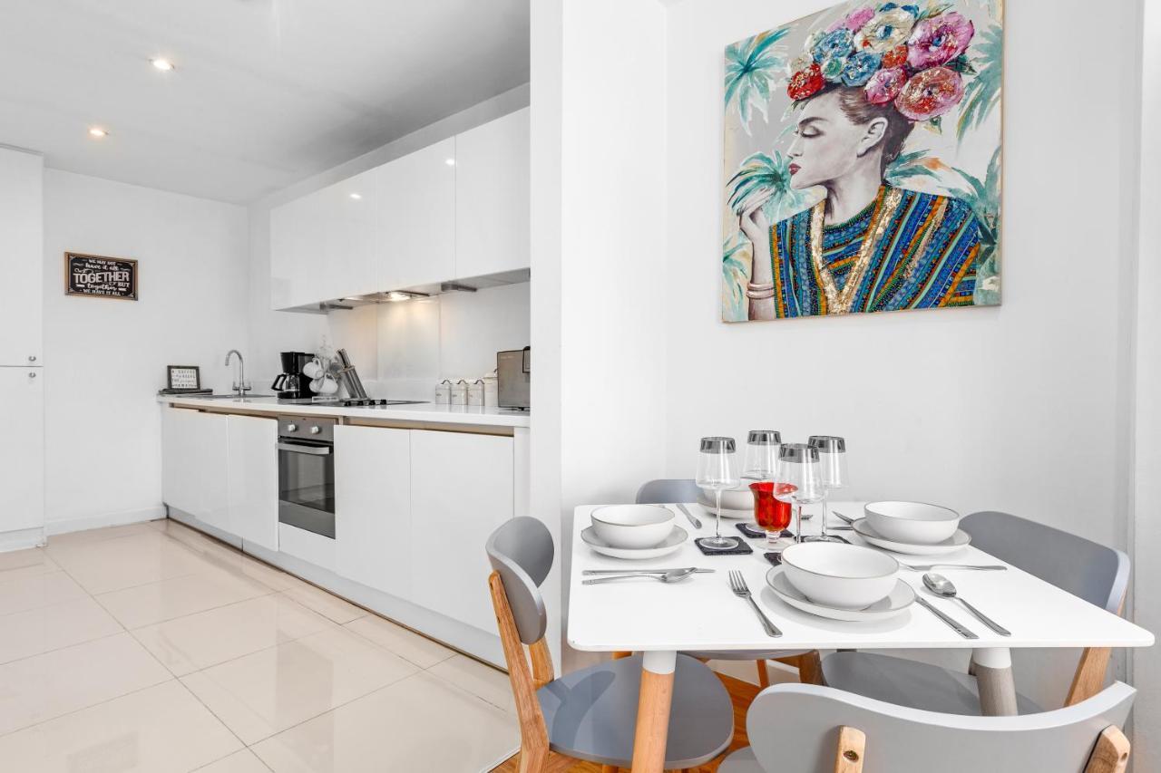 3-Bedroom Flat In London Sleeps 14 Hy1 Londres Exterior foto