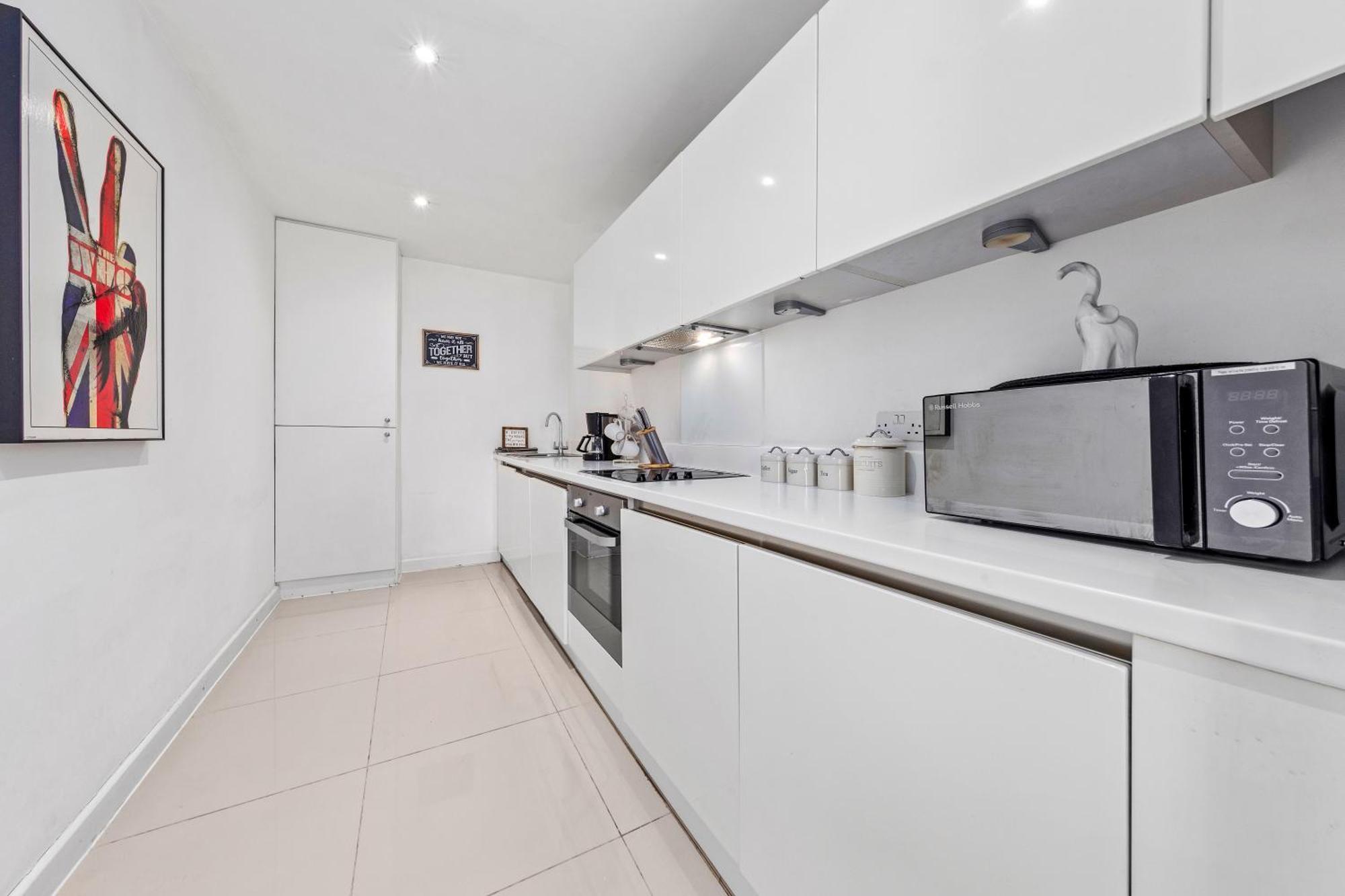 3-Bedroom Flat In London Sleeps 14 Hy1 Londres Exterior foto